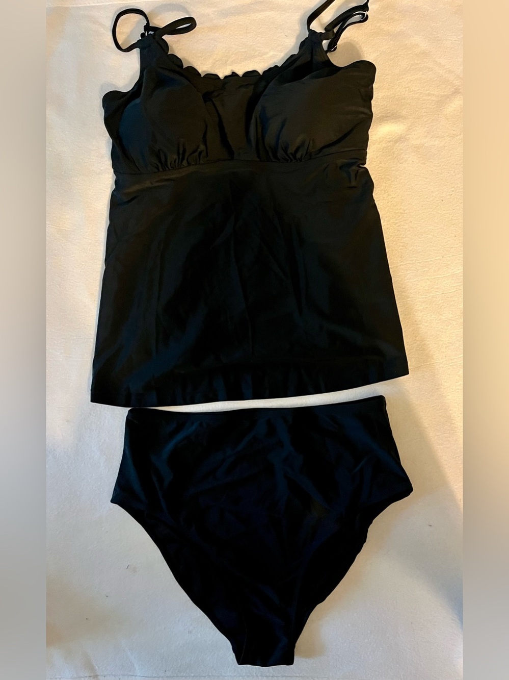 Women’s Black Two-Piece Tankini Set size large